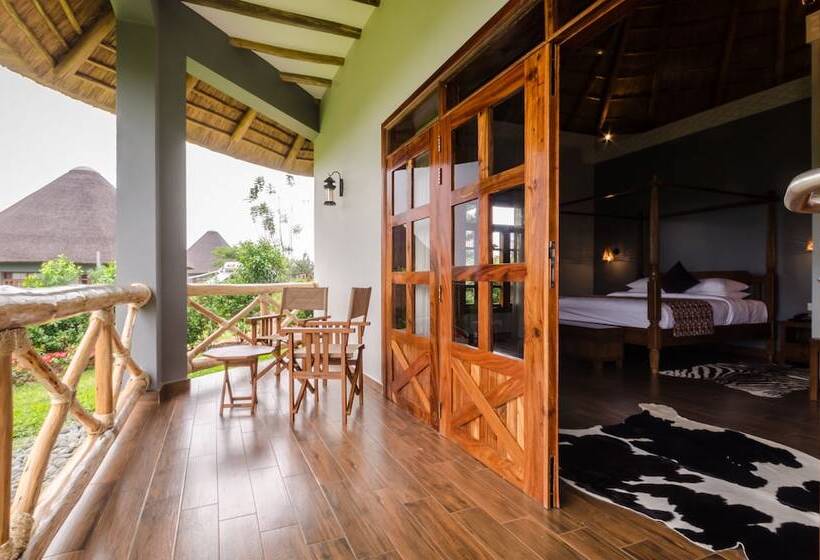 هتل Emburara Farm Lodge