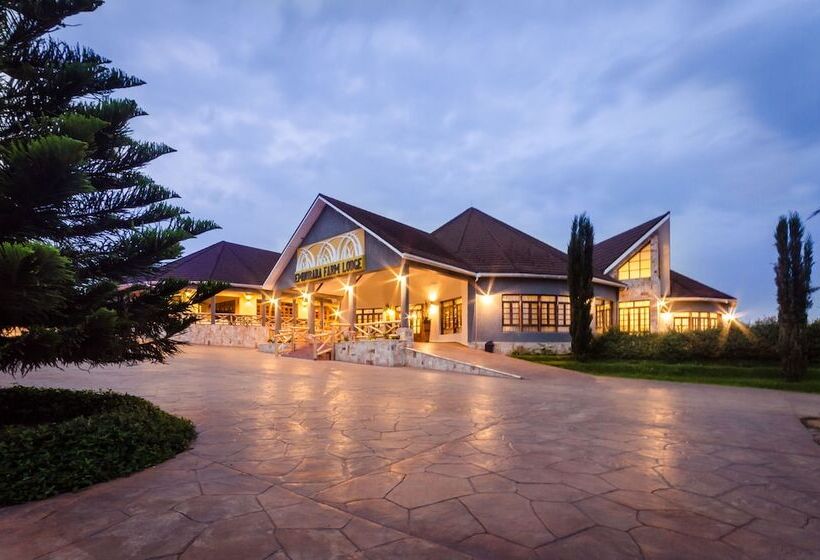 هتل Emburara Farm Lodge