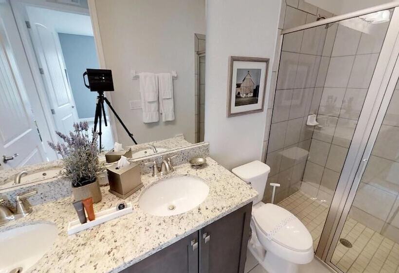 فندق Encore Resort At Reunion 430