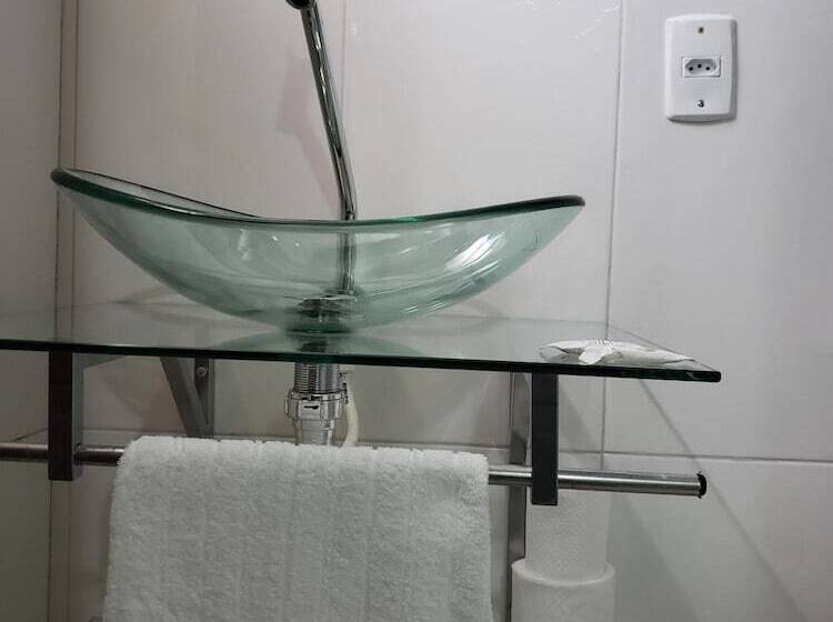 בית מלון כפרי Executive Plaza