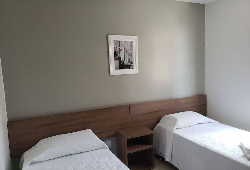 בית מלון כפרי Executive Plaza