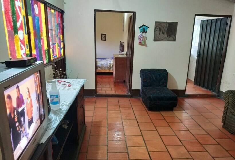 호텔 Hostel Ferme Shamba La