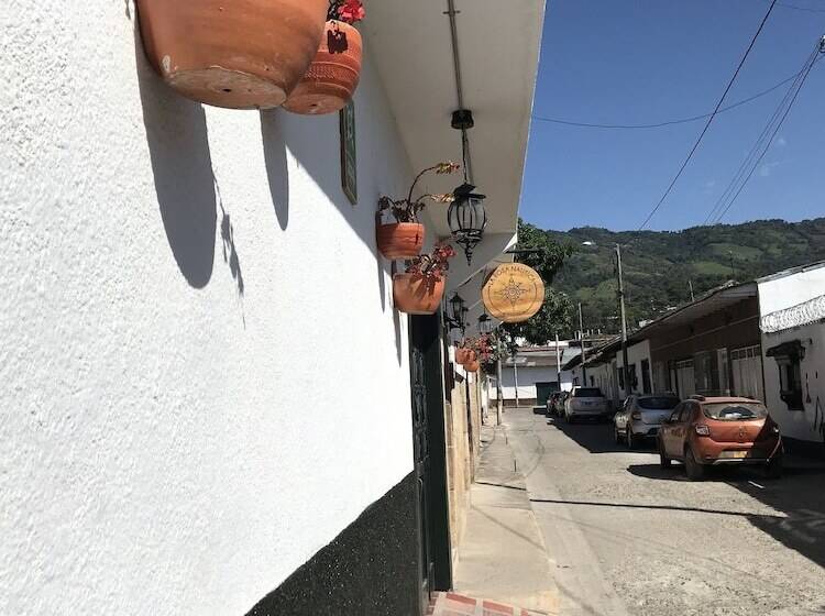 酒店 Hostel La Rosa Nautica