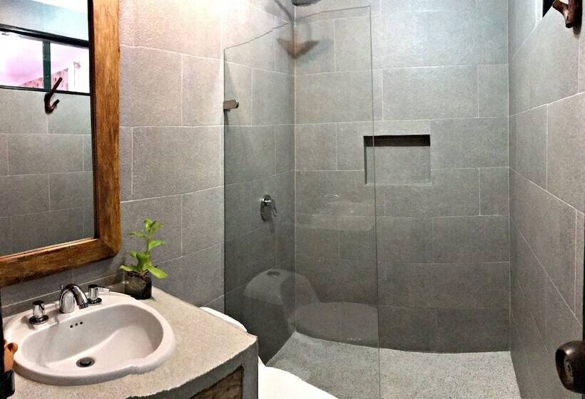 酒店 Hostel La Rosa Nautica