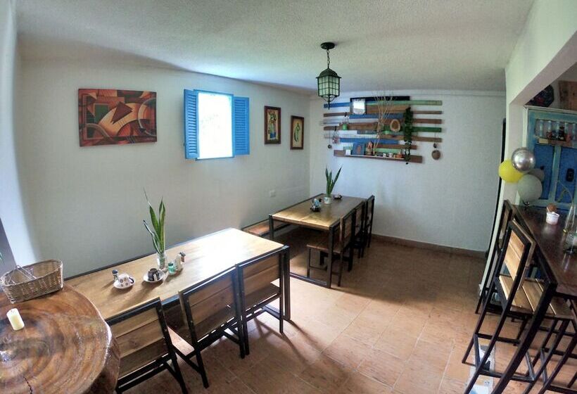 酒店 Hostel La Rosa Nautica