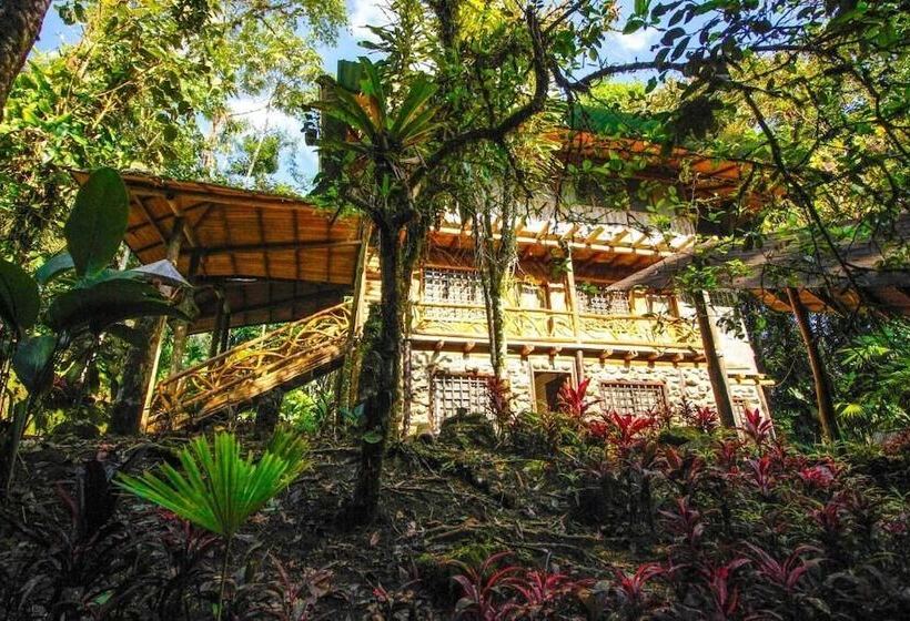 هتل Hosteria Flor De Canela