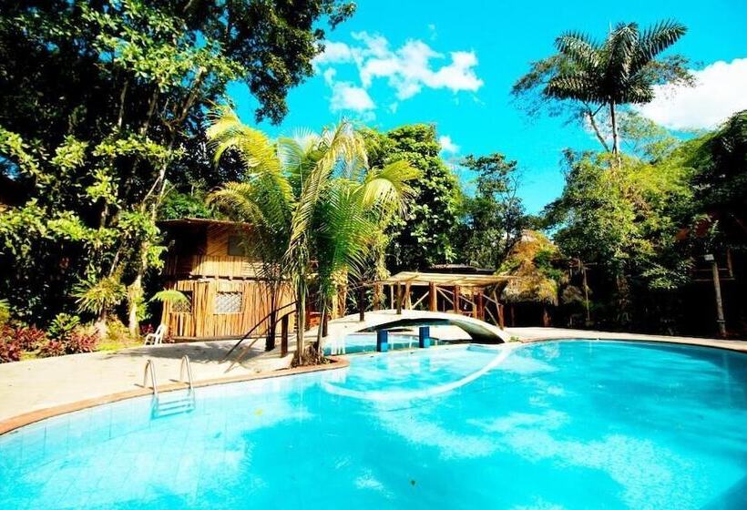 هتل Hosteria Flor De Canela