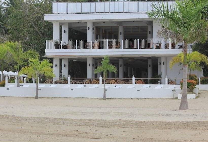 酒店 Laiya White Cove Beach Resort