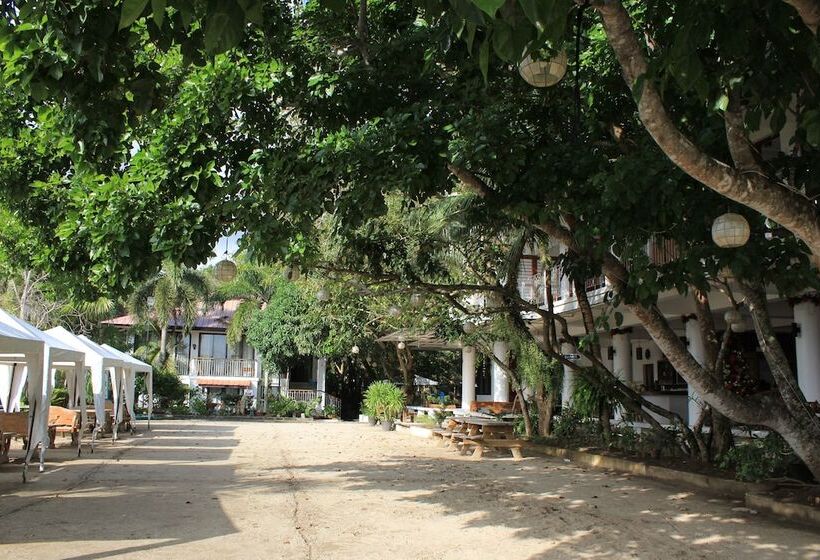 בית מלון כפרי Laiya White Cove Beach Resort