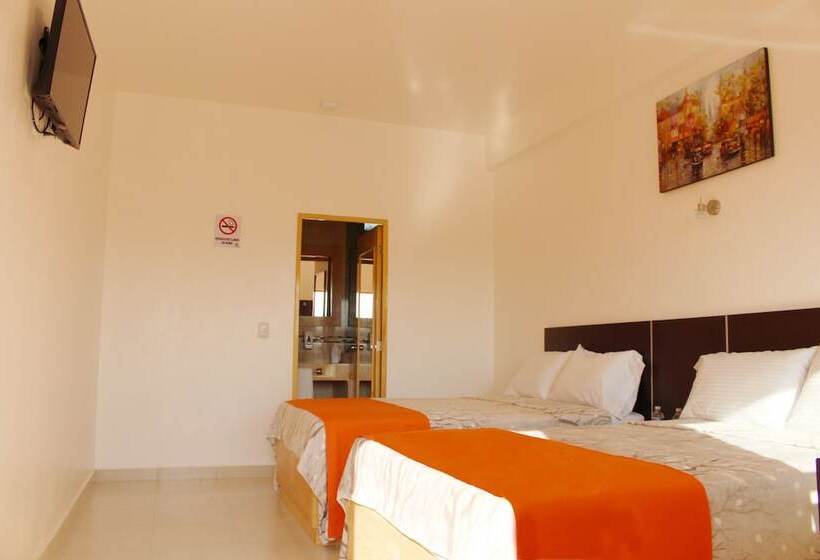 酒店 Los Pinos Express