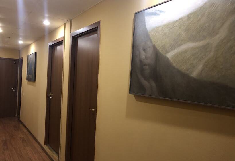 ホテル Mozhayskiy