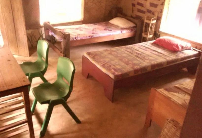 هتل Ngerengere River Eco Camp