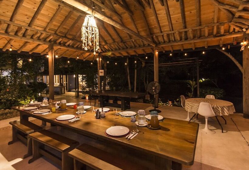 בית מלון כפרי Playa Manglares Isla Barú