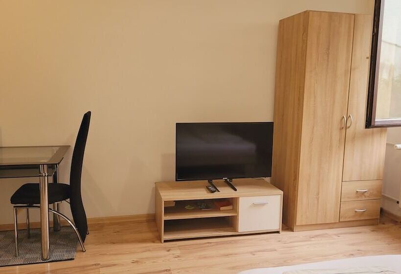 Отель Saarbrücken City Apartments