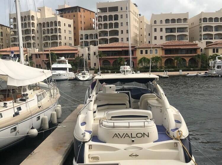 酒店 Savana At Porto Cupecoy Marina