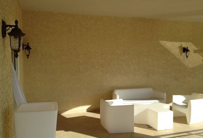 酒店 Savana At Porto Cupecoy Marina