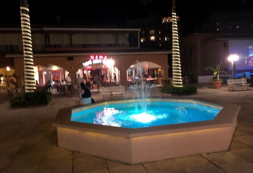 酒店 Savana At Porto Cupecoy Marina