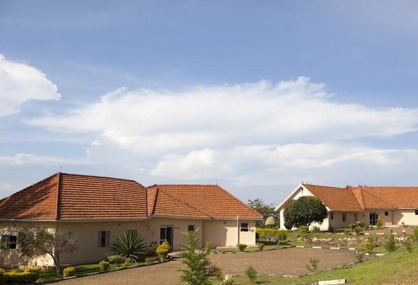 هتل Ssese Habitat Resort