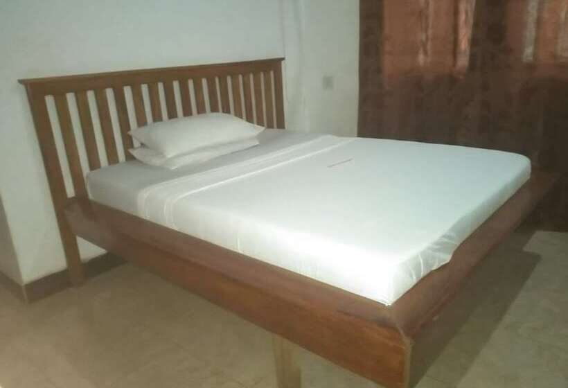 فندق Tengoz Lodge