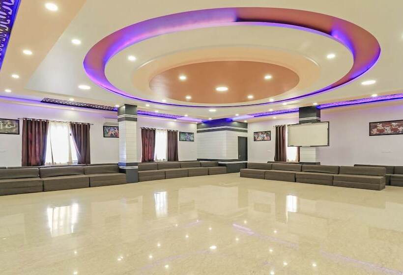 Отель Treebo Raj Garden, Near Pushkar Lake