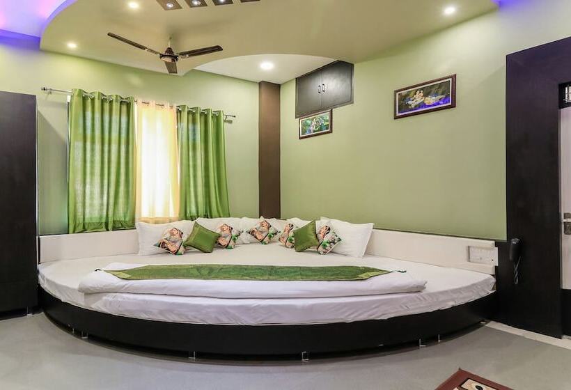 Отель Treebo Raj Garden, Near Pushkar Lake