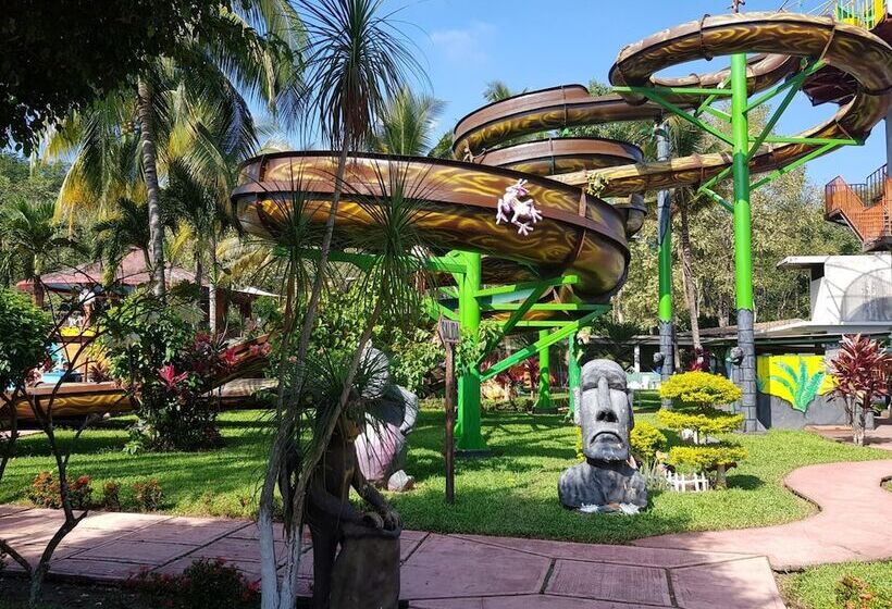 ホテル Yolonam Inn