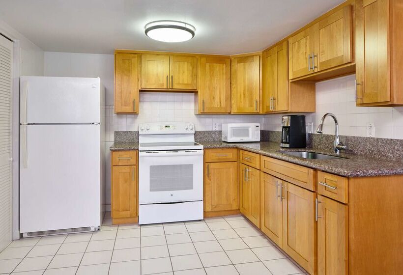 Ilikai Hotel Condo With Kitchen And Ocean View