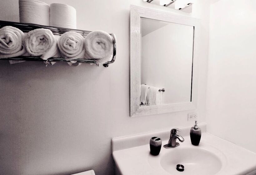 Ilikai Hotel Condo With Kitchen And Ocean View