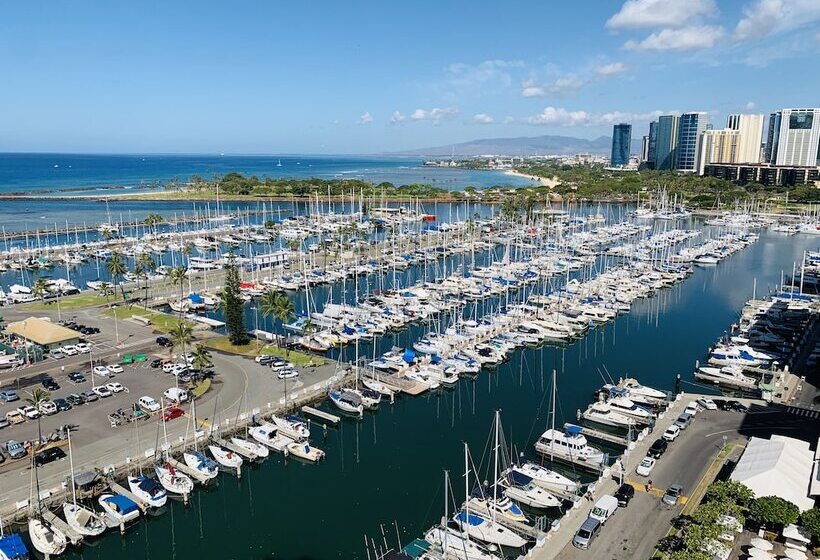 Ilikai Hotel Condo With Kitchen And Ocean View