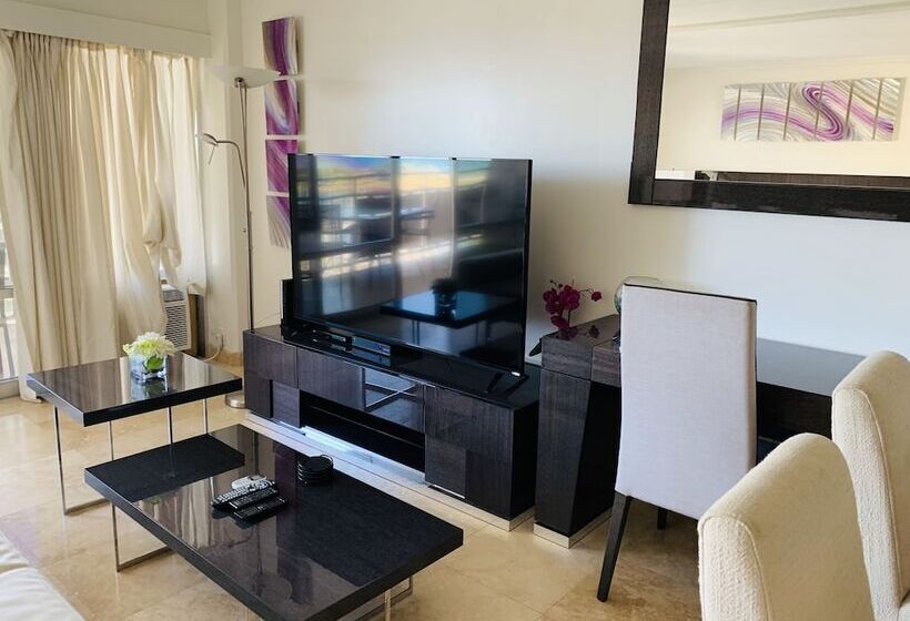 Ilikai Hotel Condo With Kitchen And Ocean View