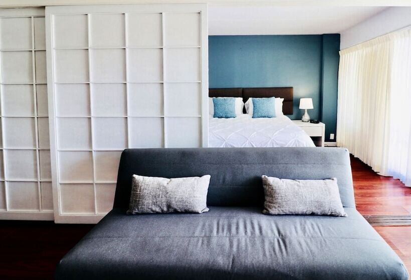 Ilikai Hotel Condo With Kitchen And Ocean View