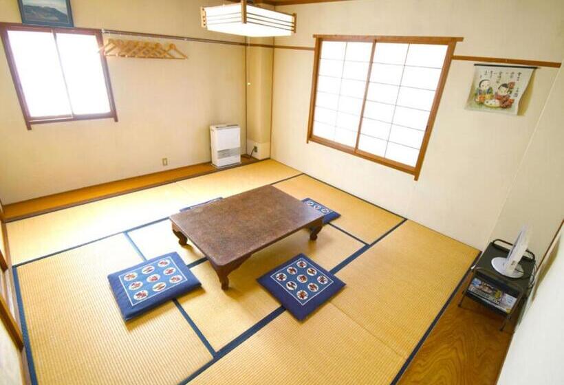 Kurumisawa Ryokan