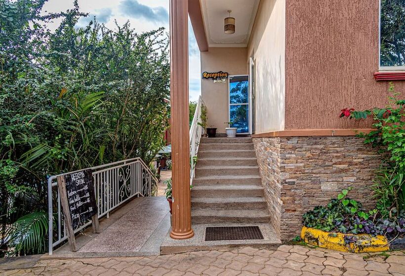 Lounge Hotel Matugga