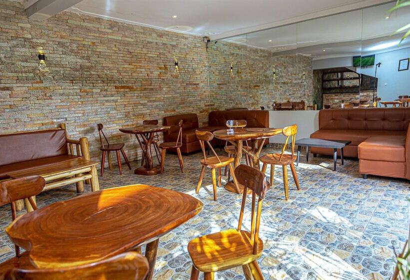 Lounge Hotel Matugga