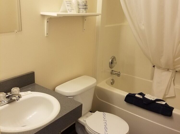 מוטל Canadas Best Value Inn Fort St. John