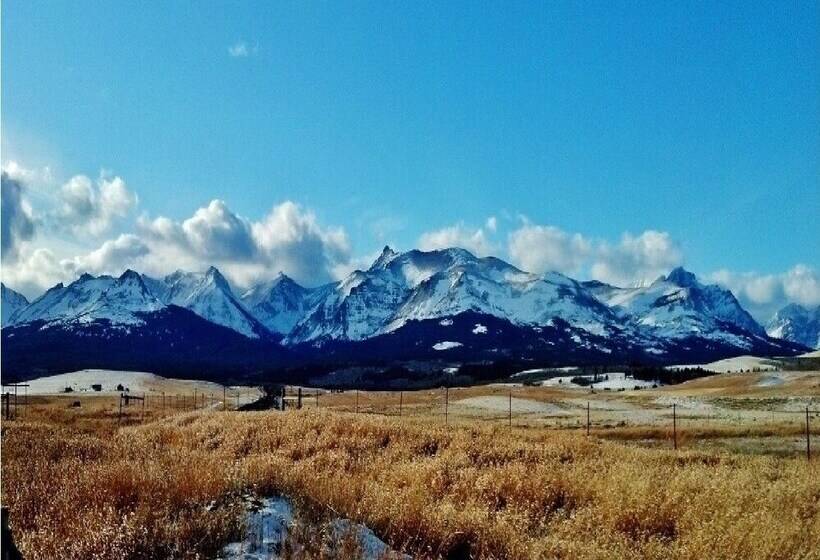 فندق على الطريق Little Hiltinns Egm