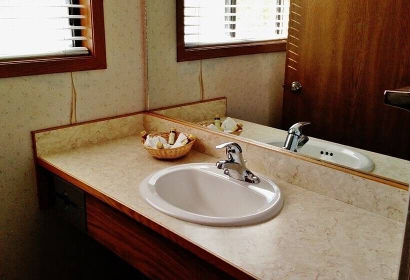 فندق على الطريق Little Hiltinns Egm