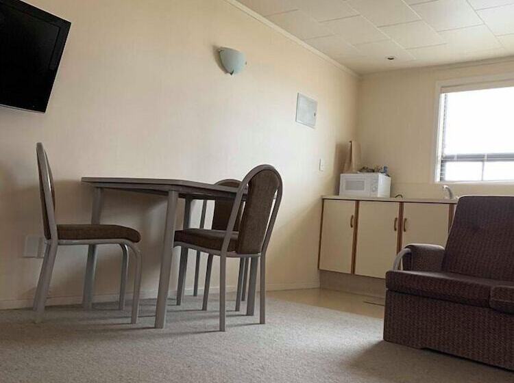 فندق على الطريق Waiouru Welcome Inn