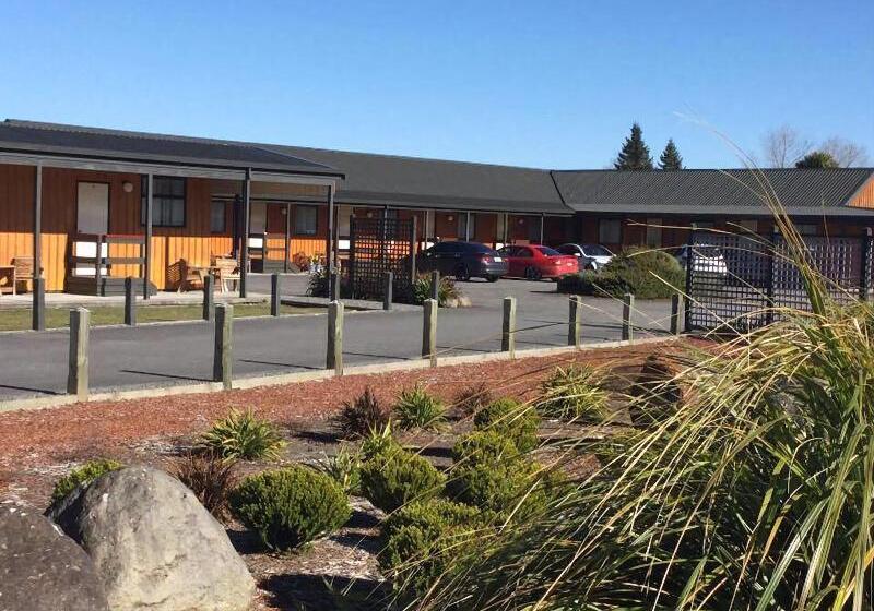 فندق على الطريق Waiouru Welcome Inn