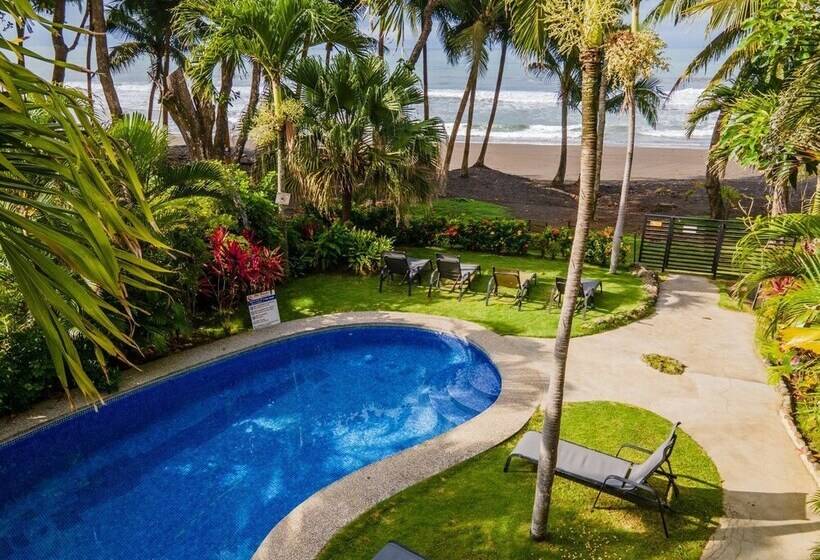 Ola Bonita Beachfront Apart