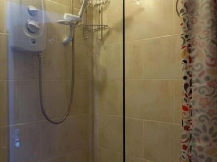 펜션 3 Luxury En Suite Bedrooms