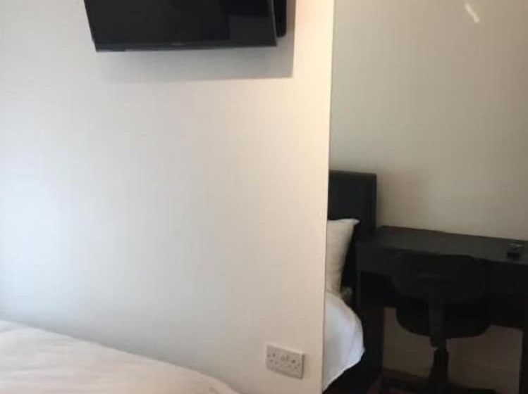 펜션 3 Luxury En Suite Bedrooms