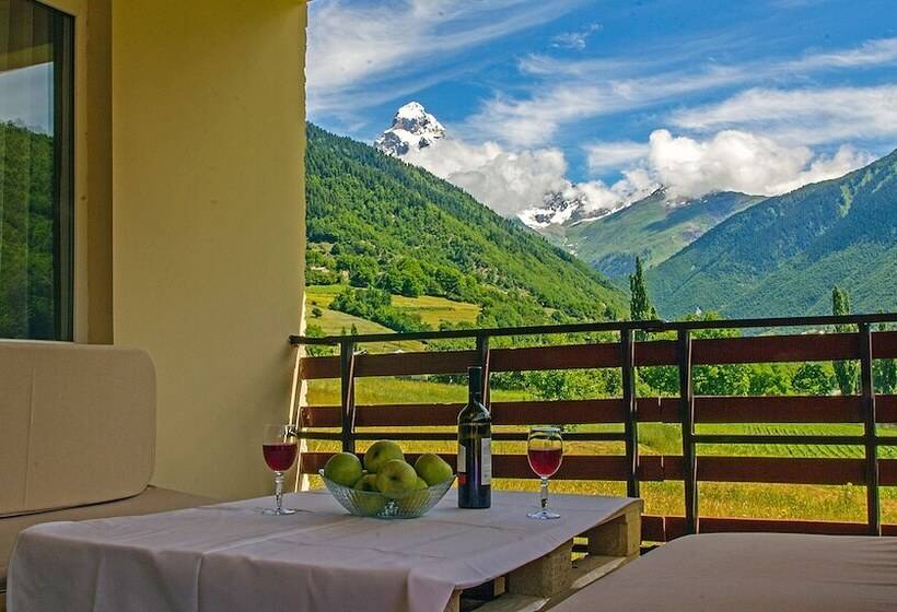 پانسیون Becho House