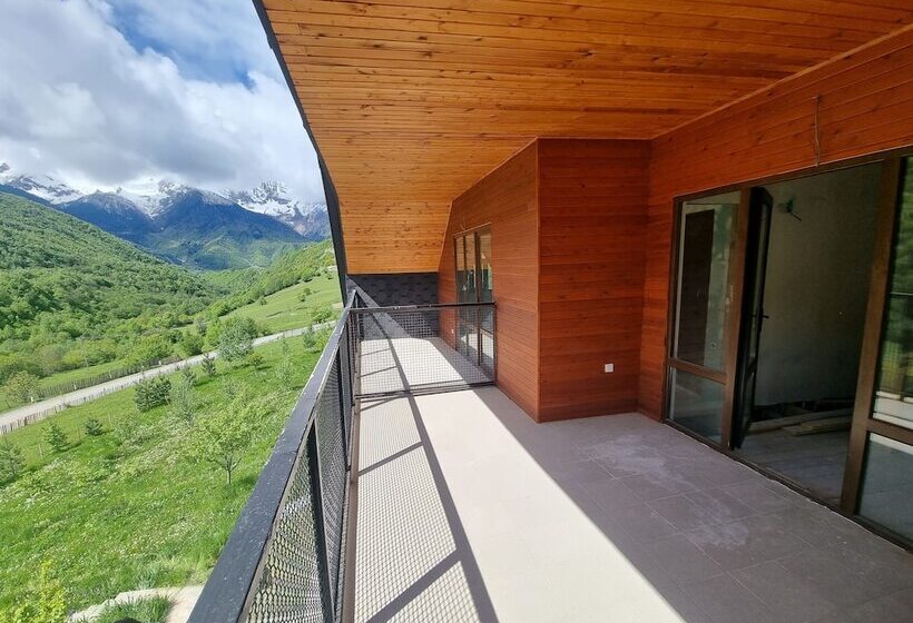 پانسیون Becho House