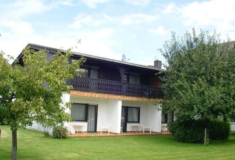 Пансион Cafe Best Gaestezimmer