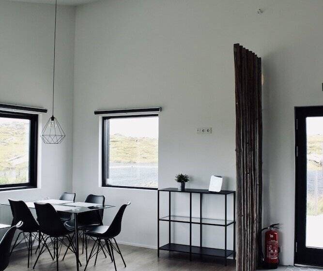 پانسیون Istay Cottages