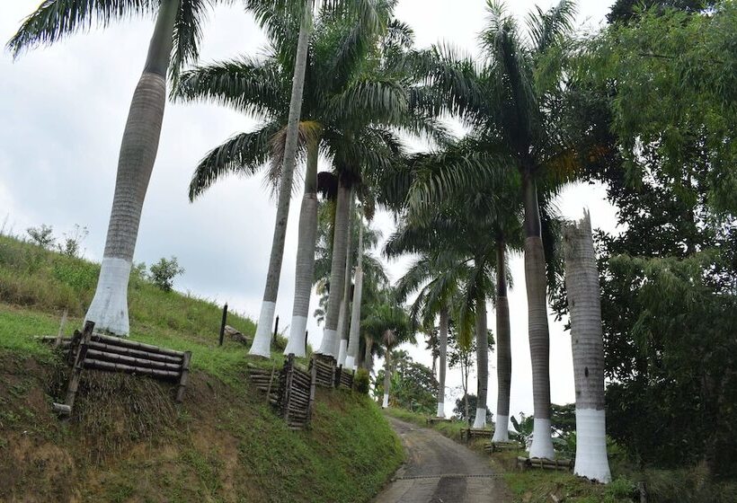 ペンション Kamal Country House