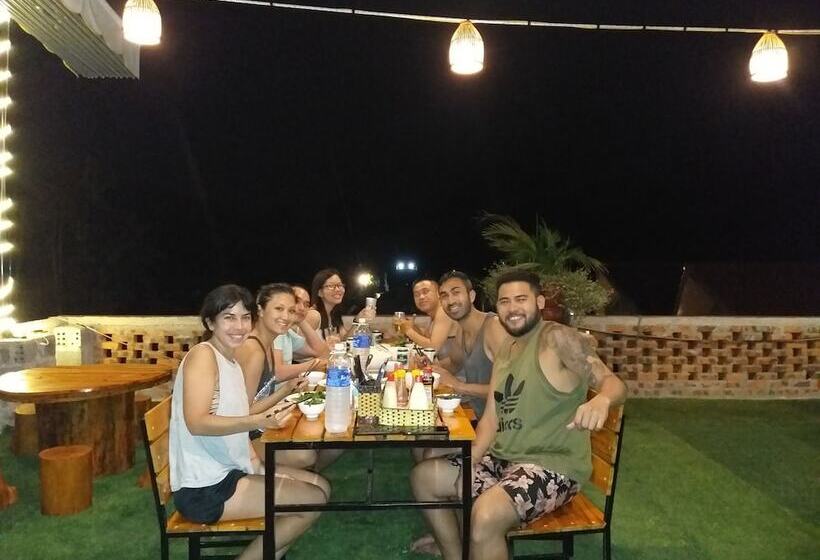 پانسیون Phong Nha Hillside View Bungalow