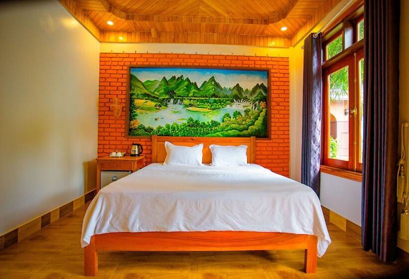 پانسیون Phong Nha Hillside View Bungalow