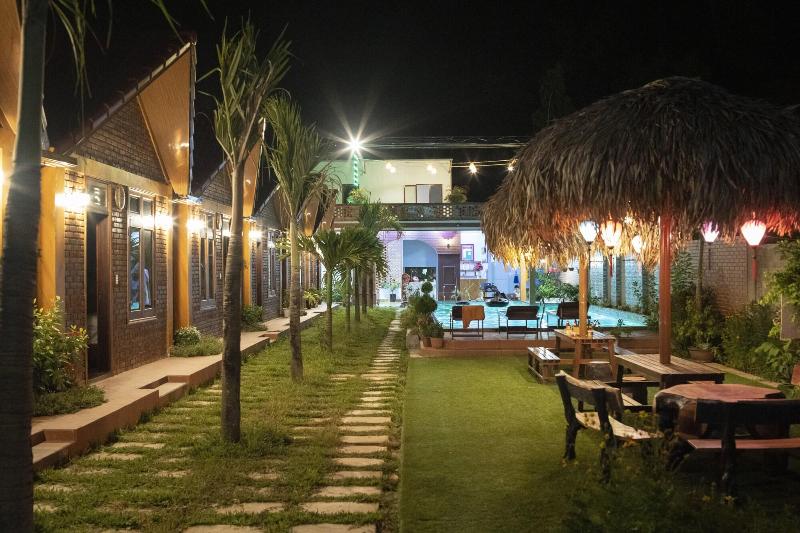 پانسیون Phong Nha Hillside View Bungalow